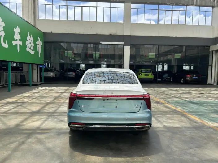 Hongqi H5 2023 Model 2.0T Automatic Flag Lead Edition – фото 6