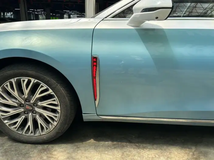 Hongqi H5 2023 Model 2.0T Automatic Flag Lead Edition – фото 9