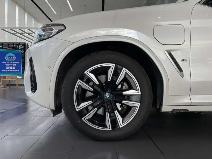 BMW iX3 2022 Model Leading Model – фото 6