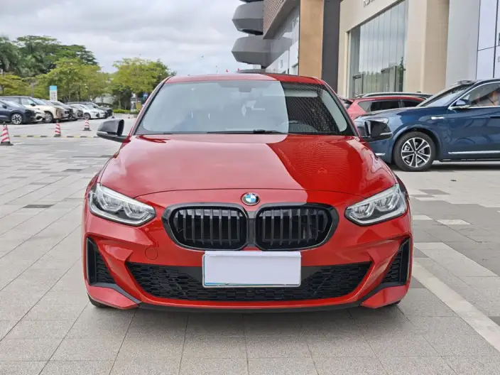 BMW 1 Series 2021 Model 120i M Sports Night Edition – фото 2