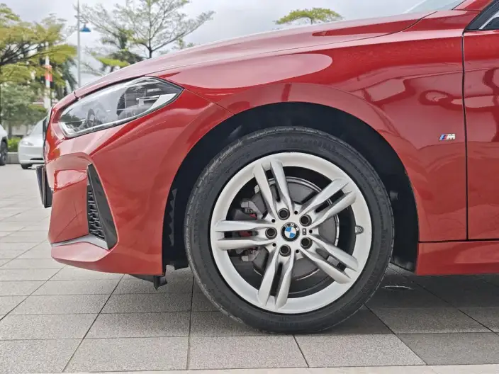 BMW 1 Series 2021 Model 120i M Sports Night Edition – фото 9