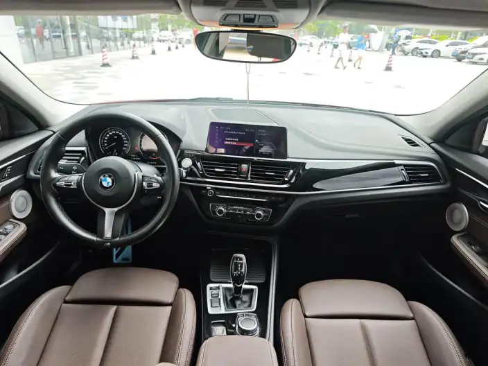 BMW 1 Series 2021 Model 120i M Sports Night Edition – фото 10