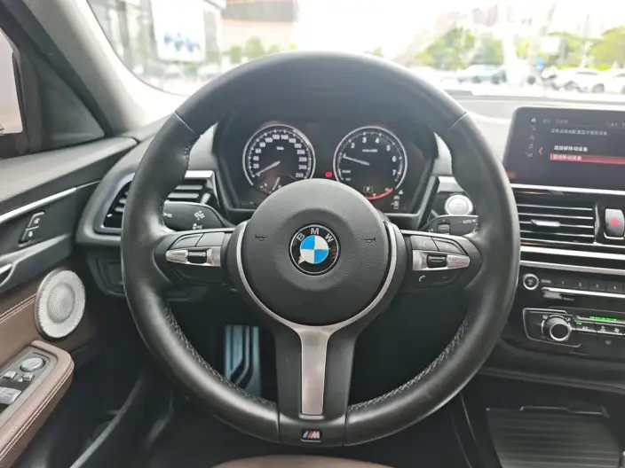 BMW 1 Series 2021 Model 120i M Sports Night Edition – фото 12