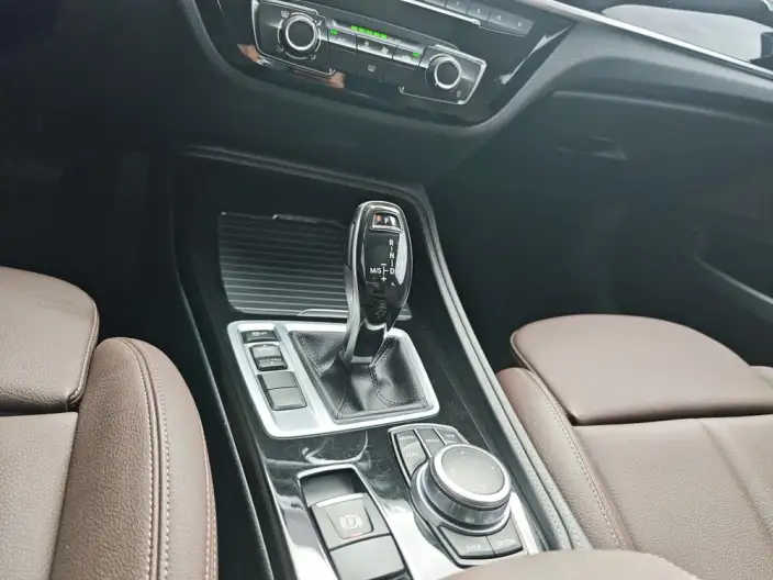 BMW 1 Series 2021 Model 120i M Sports Night Edition – фото 13