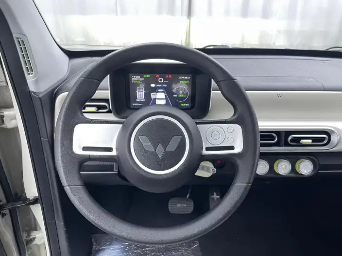 Wuling Hongguang MINIEV 2024 Model 120km Lithium Iron Phosphate – фото 9