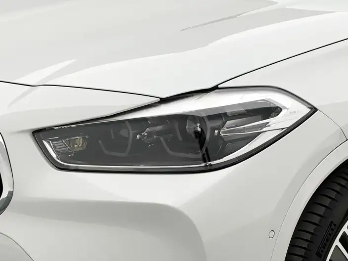 BMW X2 2020 Model sDrive25i Leading Model M Sports Set – фото 12