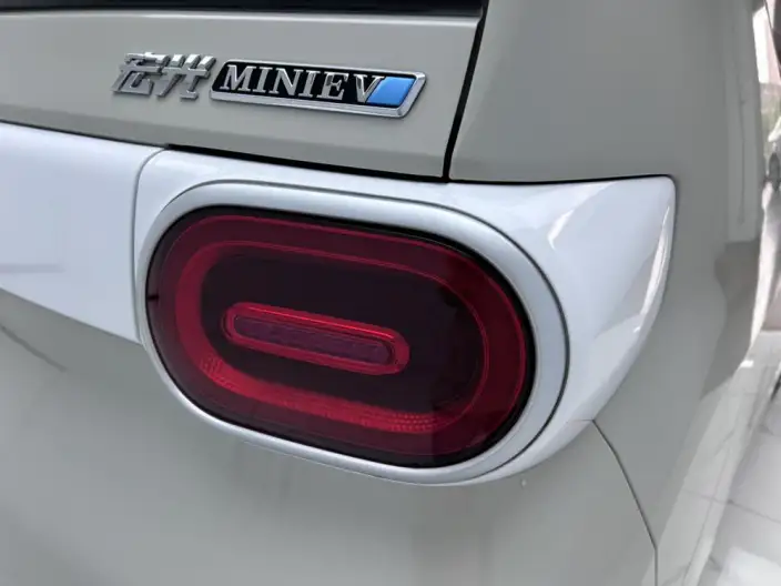 Wuling Hongguang MINIEV 2024 Model 215km Youth Edition Lithium Iron Phosphate – фото 12