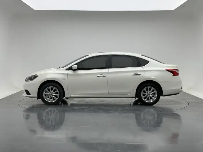 Nissan Sylphy 2024 Model Classic 1.6L XL CVT Deluxe Edition – фото 4