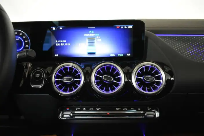 Mercedes-Benz EQA 2025 Model EQA 260 – фото 11