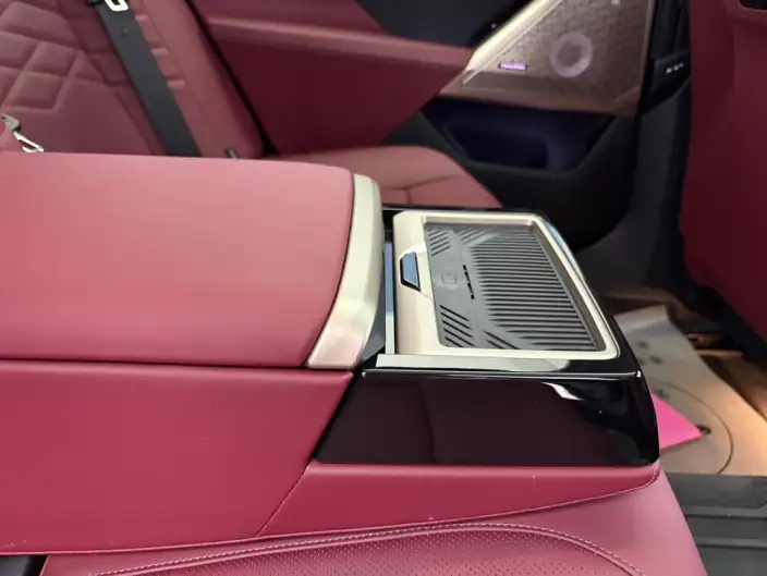 BMW 5 Series 2026 Model 530Li Exclusive Model M Sports Set – фото 26
