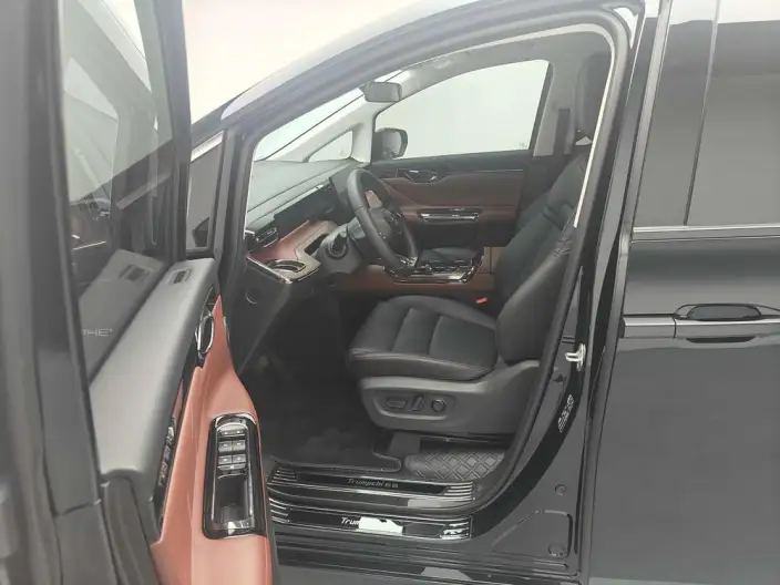 GAC Trumpchi E8 PHEV 2024 Model 2.0ATK 150km MAX+ – фото 17