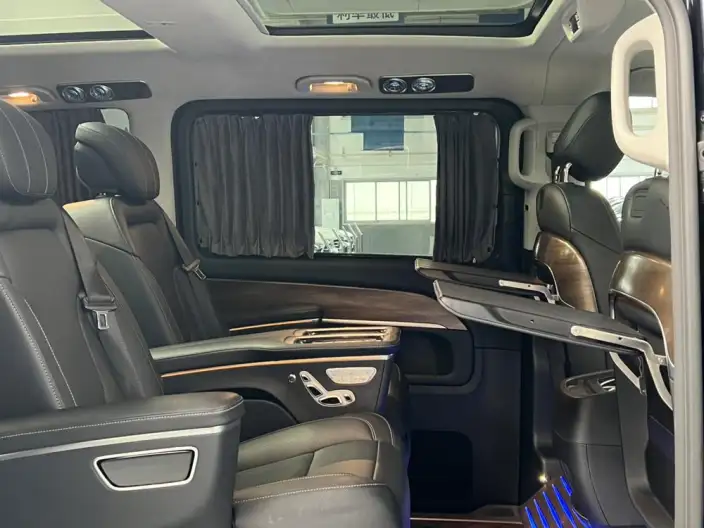 Mercedes-Benz V-Class 2022 Model V 260 L Long wheelbase Deluxe Edition – фото 9