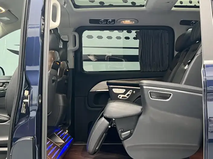 Mercedes-Benz V-Class 2022 Model V 260 L Long wheelbase Deluxe Edition – фото 14