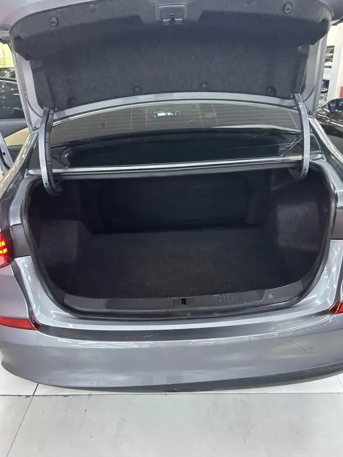 Chevrolet Corolla 2022 Model 320 Automatic Yuexiang Edition – фото 11