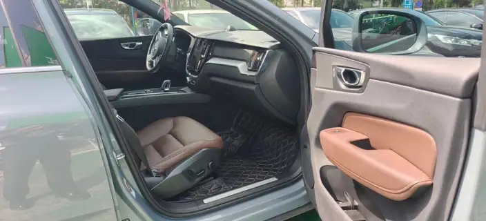 Volvo XC60 2022 Model B5 4WD Smart Range Deluxe Edition – фото 7