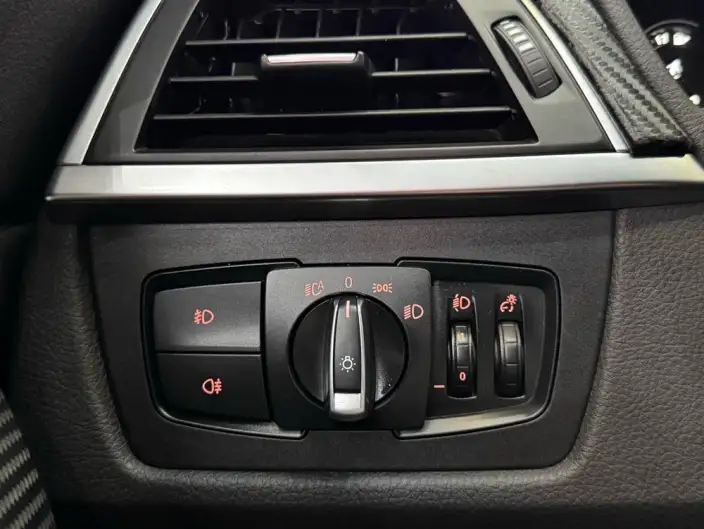 BMW 3 Series Gran Turismo 2020 Model 320i M Sports Set – фото 21