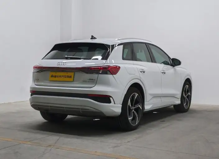 Audi Q4 e-tron 2024 Model 40 e-tron Genesis Edition – фото 7