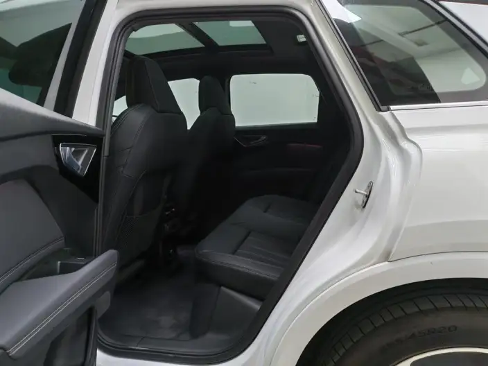 Audi Q4 e-tron 2024 Model 40 e-tron Genesis Edition – фото 18