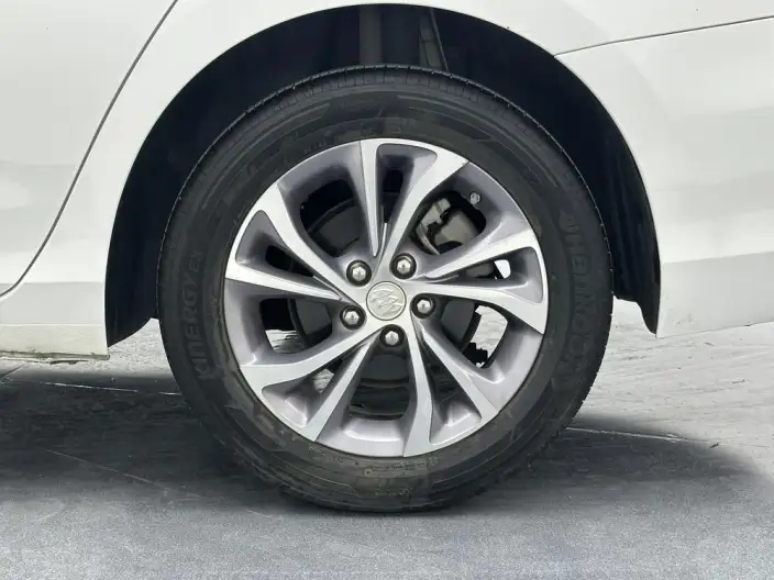 Buick Verano 2023 Model Pro 533T Lexiang Edition – фото 9