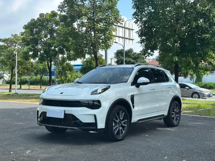 Lynk & Co 01 2021 Model 2.0TD 2WD Model Pro – фото 1