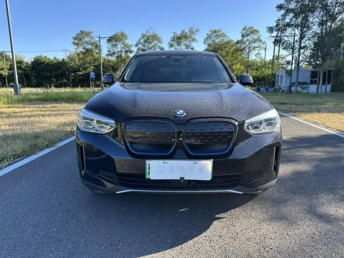 BMW iX3 2021 Model Facelift Leading Model – фото 2