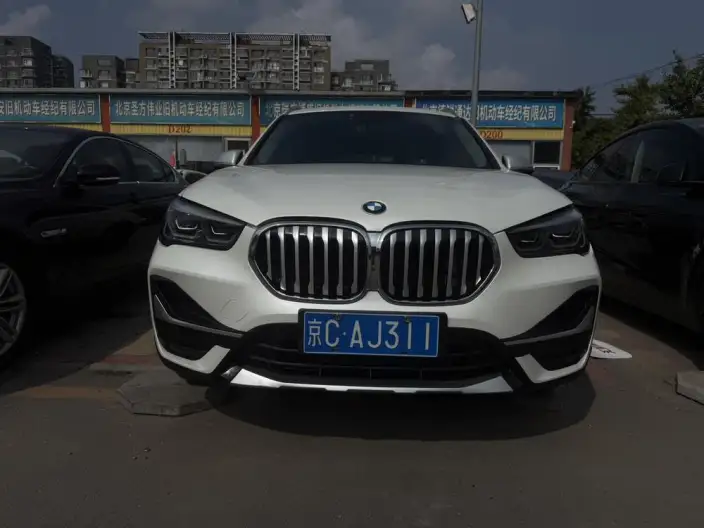 BMW X1 2021 Model xDrive25Li Exclusive Model – фото 2