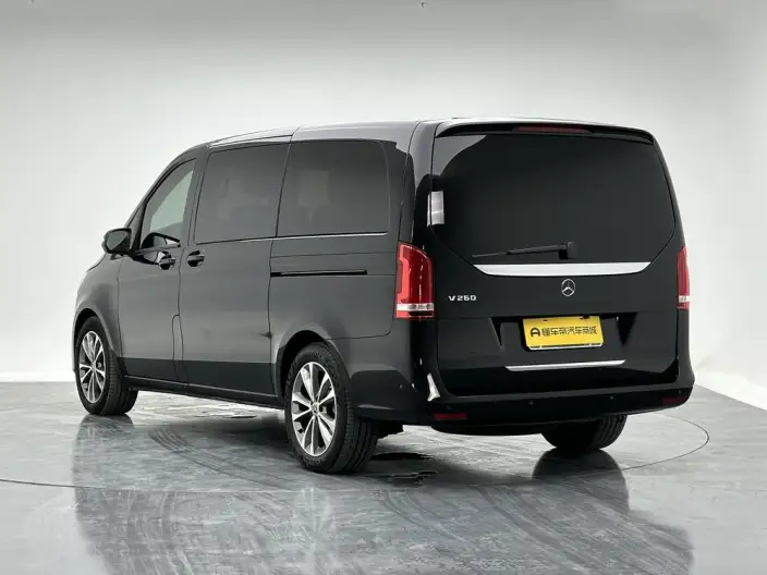 Mercedes-Benz V-Class 2021 Model V 260 Pilot Edition – фото 5