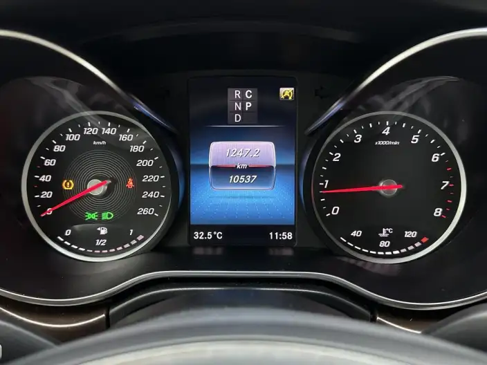 Mercedes-Benz V-Class 2021 Model V 260 Pilot Edition – фото 15