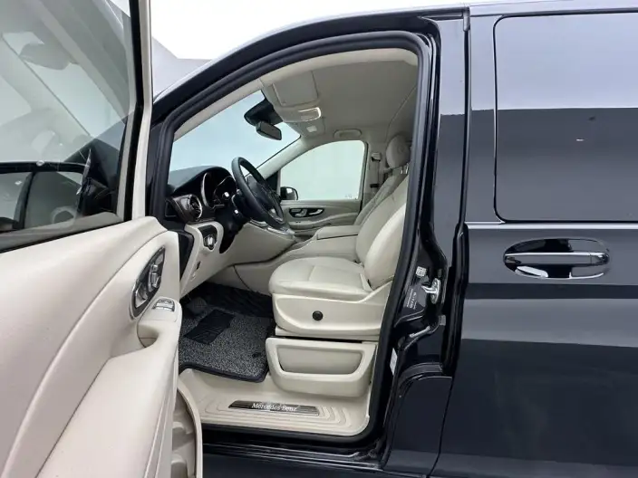 Mercedes-Benz V-Class 2021 Model V 260 Pilot Edition – фото 17