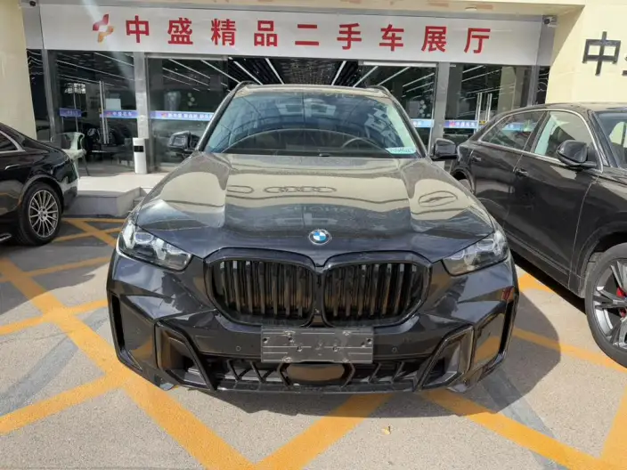 BMW X5 2025 Model xDrive30Li Exclusive Model M Sports Night Set