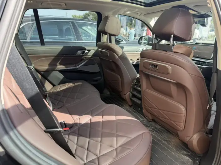BMW X5 2025 Model xDrive30Li Exclusive Model M Sports Night Set – фото 9