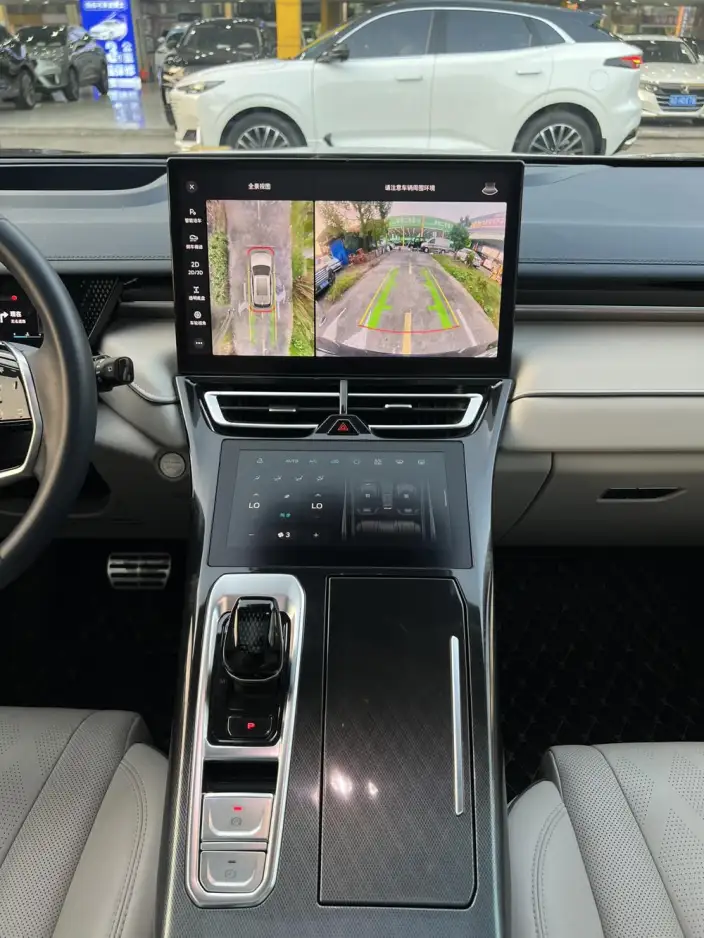 Mocha 2021 Model 2.0T 2WD Strong Edition – фото 13