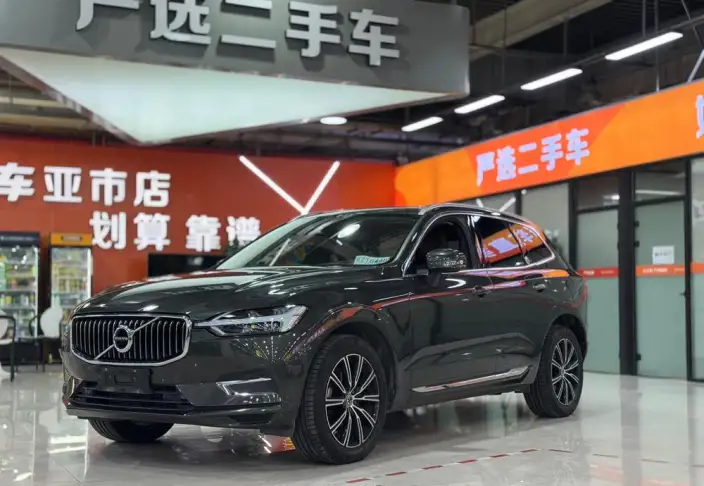 Volvo XC60 2020 Model T5 4WD Smart Range Deluxe Edition – фото 1