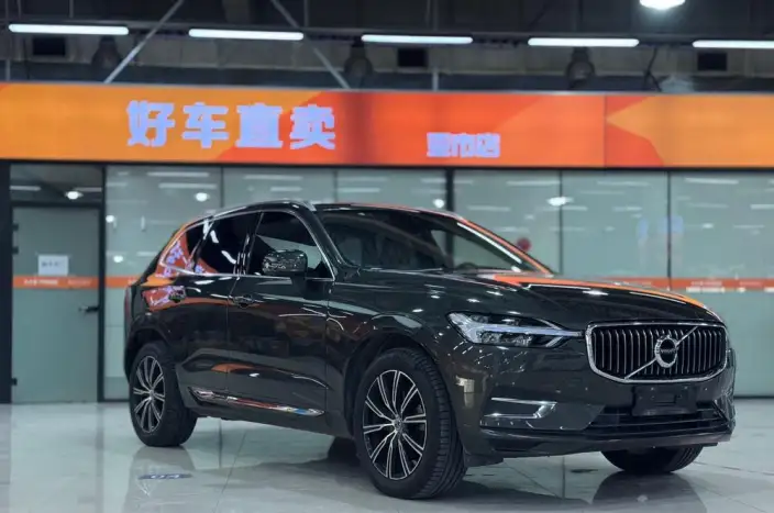 Volvo XC60 2020 Model T5 4WD Smart Range Deluxe Edition – фото 3