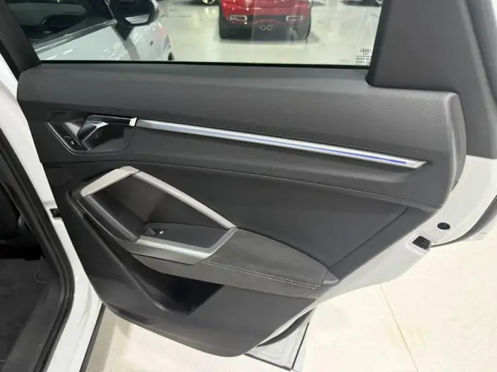 AUDI Q3 2020 Model 40 TFSI Fashion Dynamic Model – фото 17