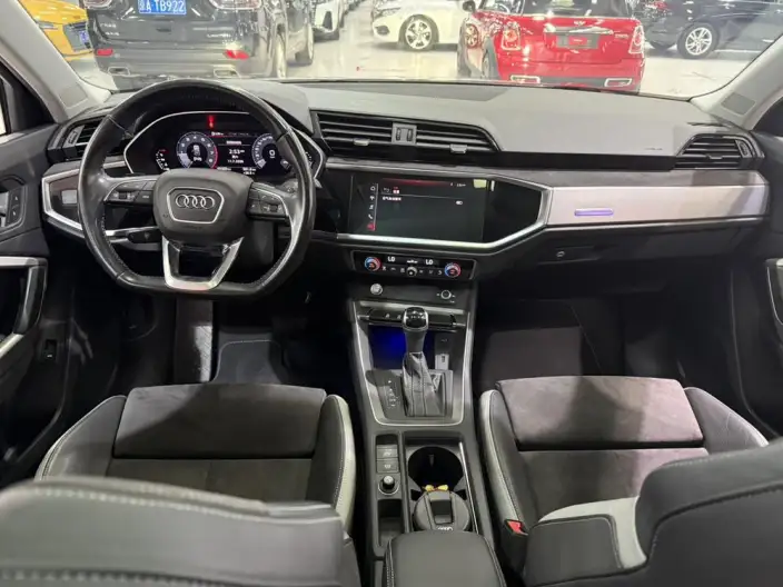 AUDI Q3 2020 Model 40 TFSI Fashion Dynamic Model – фото 18