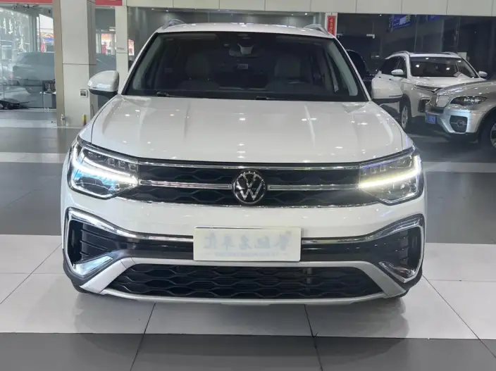 Volkswagen Tharu 2023 Model 300TSI 2WD Full Moon Edition – фото 2