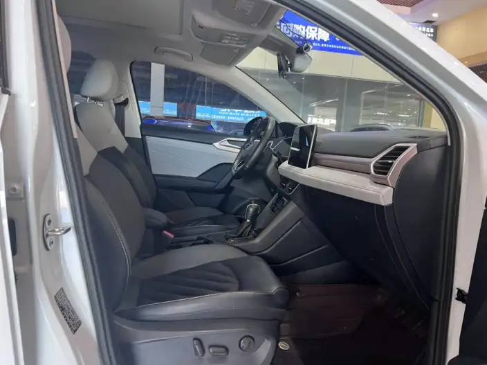 Volkswagen Tharu 2023 Model 300TSI 2WD Full Moon Edition – фото 13