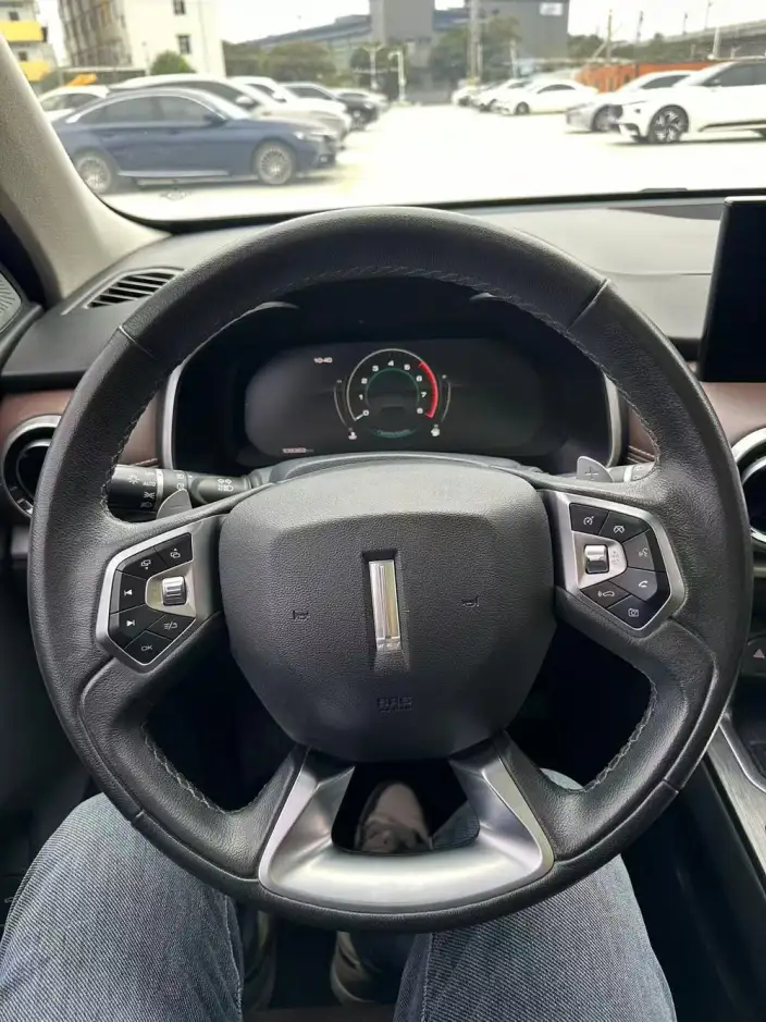 WEY VV6 2020 Model 2.0T 2WD Smart Enjoy + – фото 23