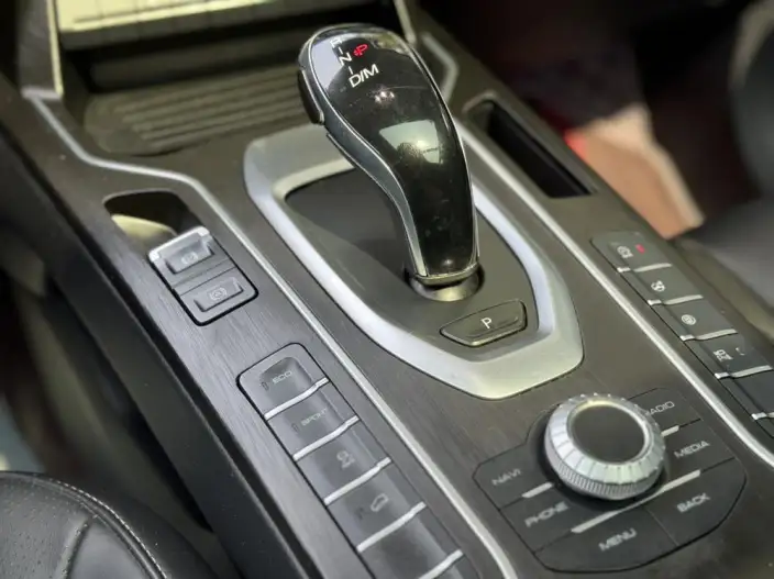 WEY VV6 2021 Model 2.0T 2WD Smart Enjoy + – фото 16