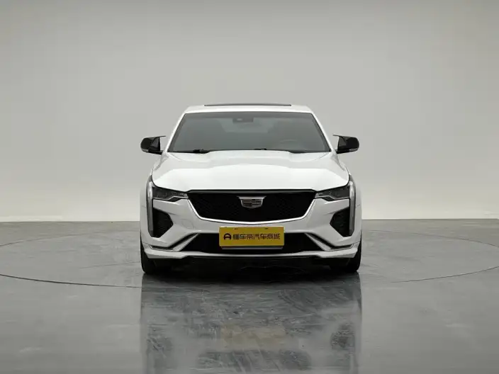 Cadillac CT4 2021 Model 28T Fashion Model – фото 2