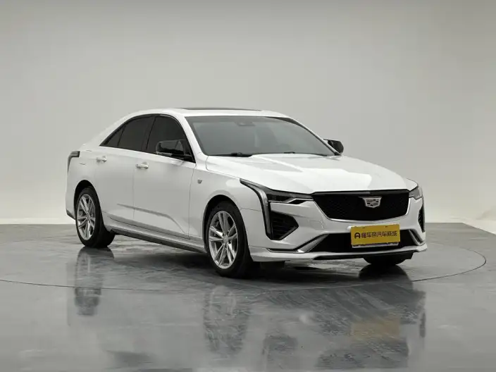 Cadillac CT4 2021 Model 28T Fashion Model – фото 3