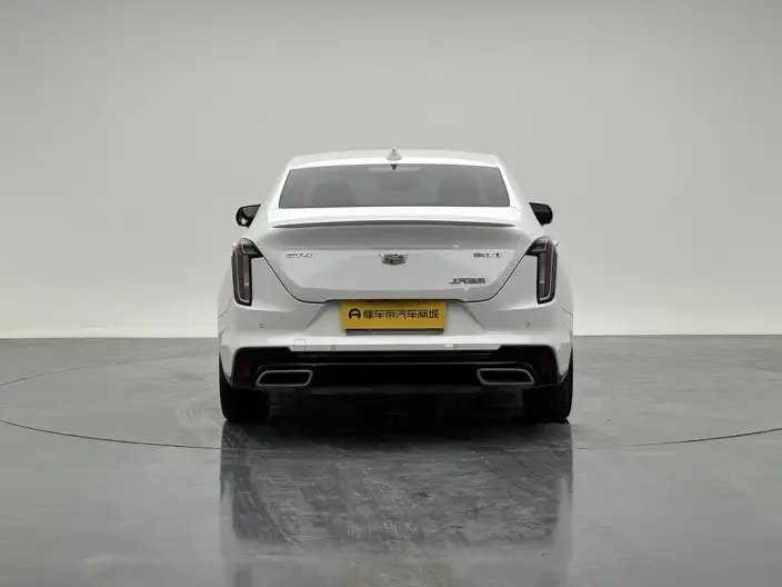 Cadillac CT4 2021 Model 28T Fashion Model – фото 6