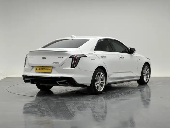 Cadillac CT4 2021 Model 28T Fashion Model – фото 7