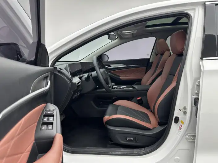 Changan Eado 2022 Model PLUS Blue whale NE 1.4T GDI DCT Flagship Model – фото 17