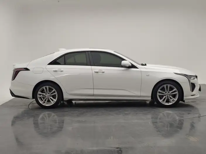 Cadillac CT4 2021 Model 28T Fashion Model – фото 8