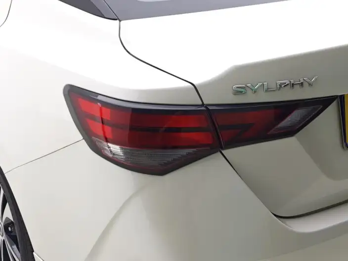 Nissan Sylphy 2020 Model Facelift 1.6L XL CVT Yuexiang Edition – фото 13