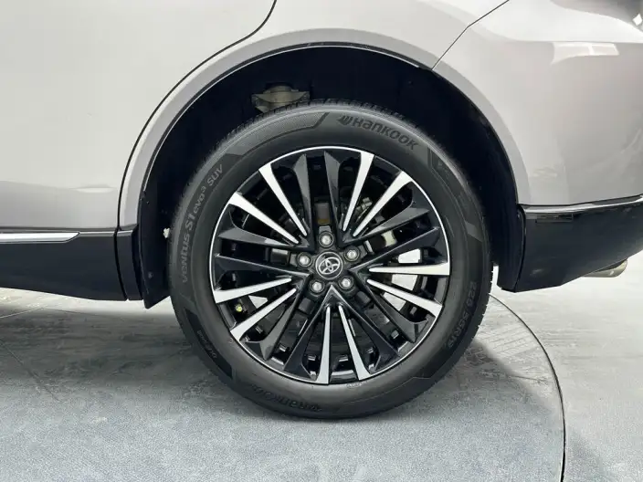 Venza 2022 Model 2.0L CVT 4WD Supreme Edition – фото 9