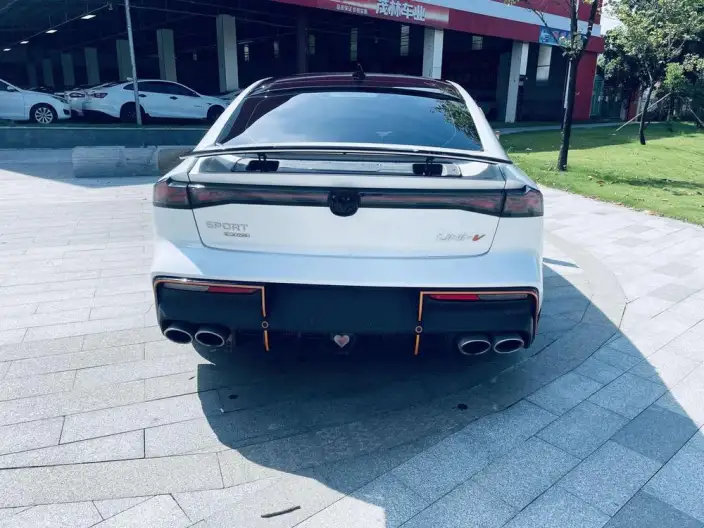 Changan UNI-V 2023 Model 1.5T Sports Edition – фото 4