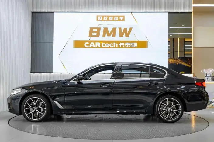 BMW 5 Series 2023 Model 530Li Exclusive Model M Sports Set – фото 3